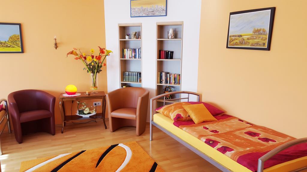 Gaestezimmer Wurm Monchhof Room photo