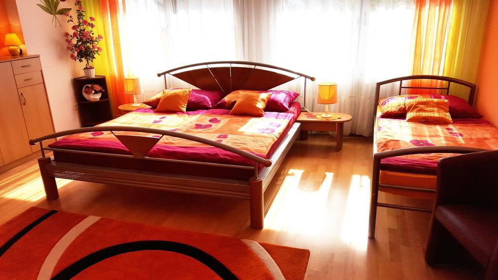 Gaestezimmer Wurm Monchhof Room photo